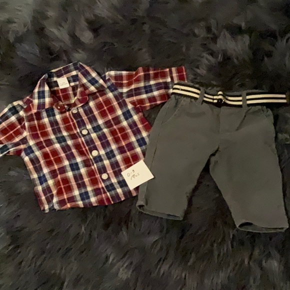 Bundle of 25 baby boy items. Size range NB-6/9 Old Navy, Carter’s and others. - Picture 6 of 12